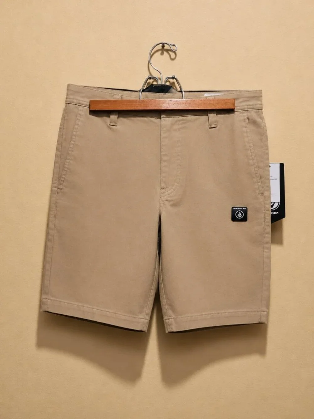 Volcom Men’s Chino Shorts – Modern Fit – New With Tags